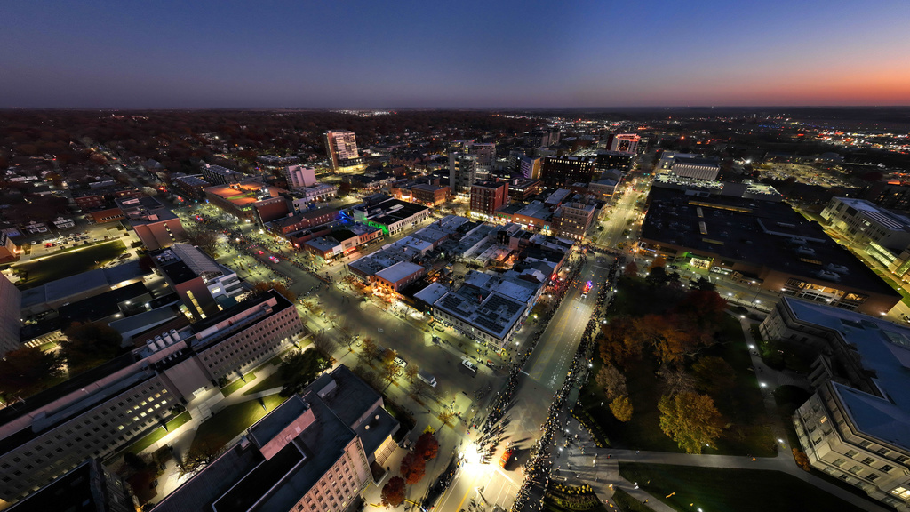 An aerial picture of the Downtown Iowa City area during the 2022 Homecoming Parade