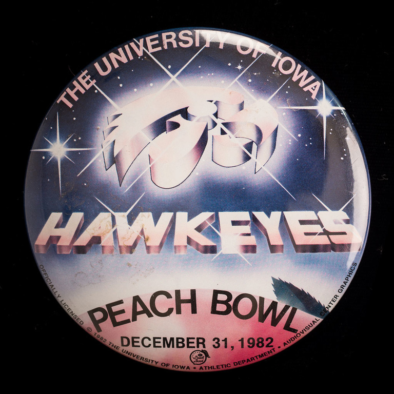 1982 Peach Bowl Button