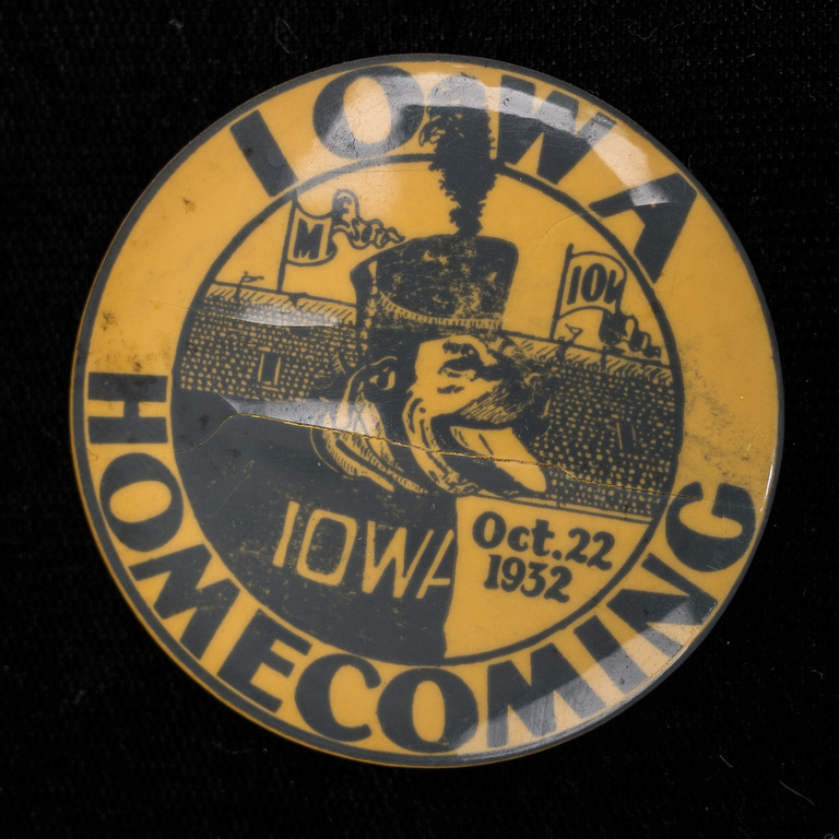 1932 Homecoming Button