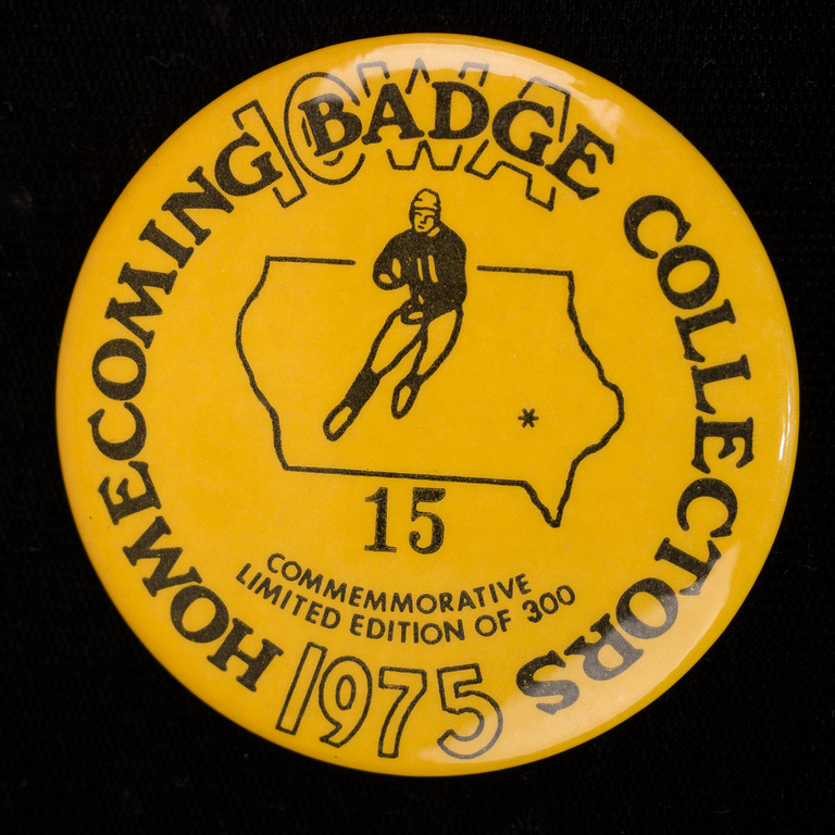1975 Homecoming Button